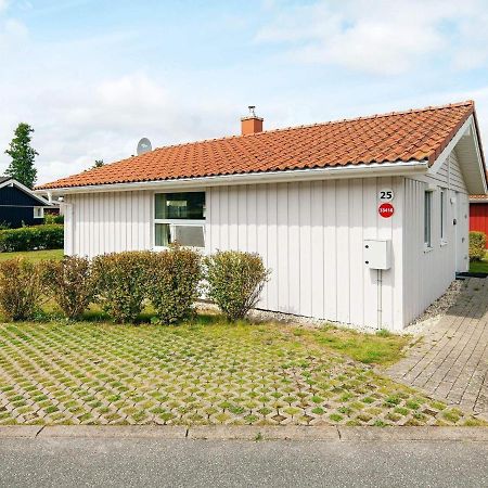 Two-Bedroom Holiday Home In Groemitz 2 Zewnętrze zdjęcie