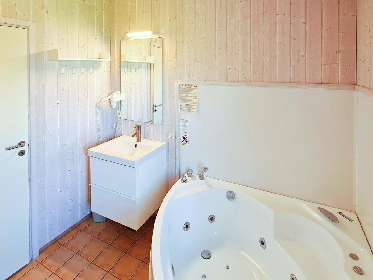 Two-Bedroom Holiday Home In Groemitz 2 Zewnętrze zdjęcie
